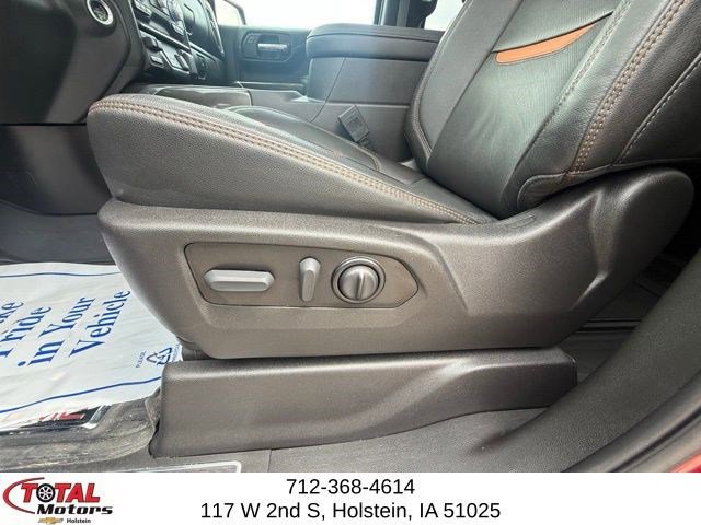 Used 2022 GMC Sierra 1500 AT4 w/ AT4 Premium Package AWD/4WD image 10