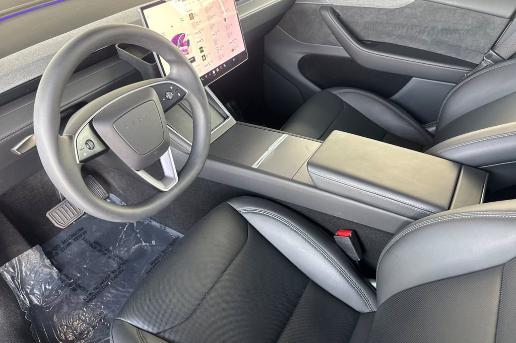 Used 2026 Tesla Model Y Long Range AWD/4WD image 9