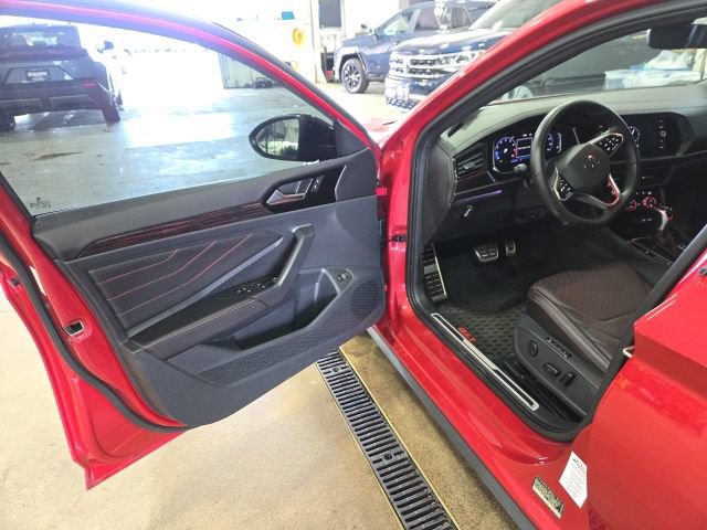 Used 2024 Volkswagen Jetta GLI Autobahn FWD image 21
