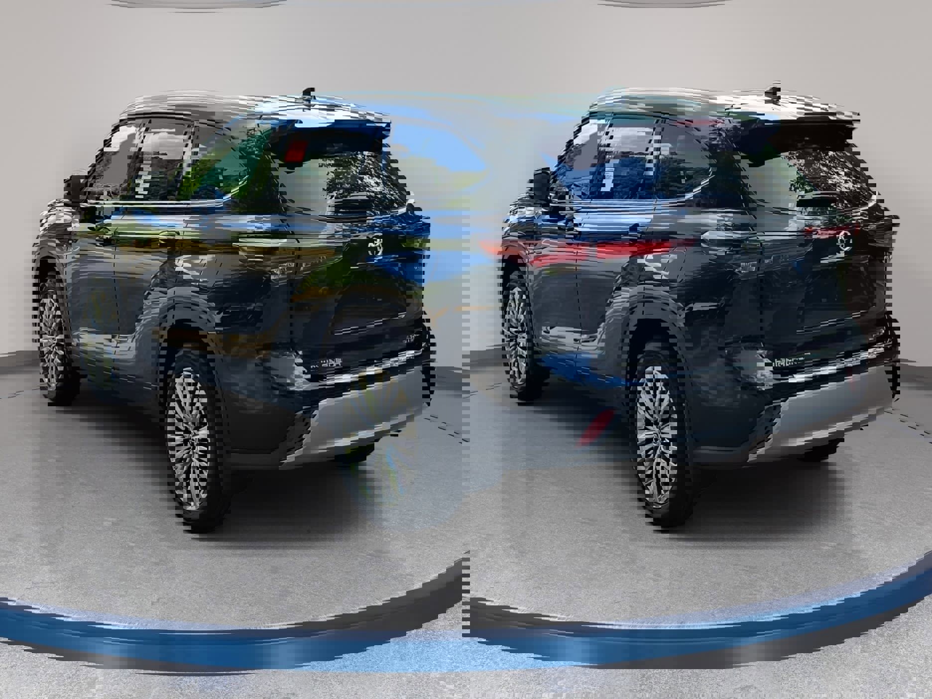 New 2026 Toyota Highlander Platinum AWD/4WD image 7