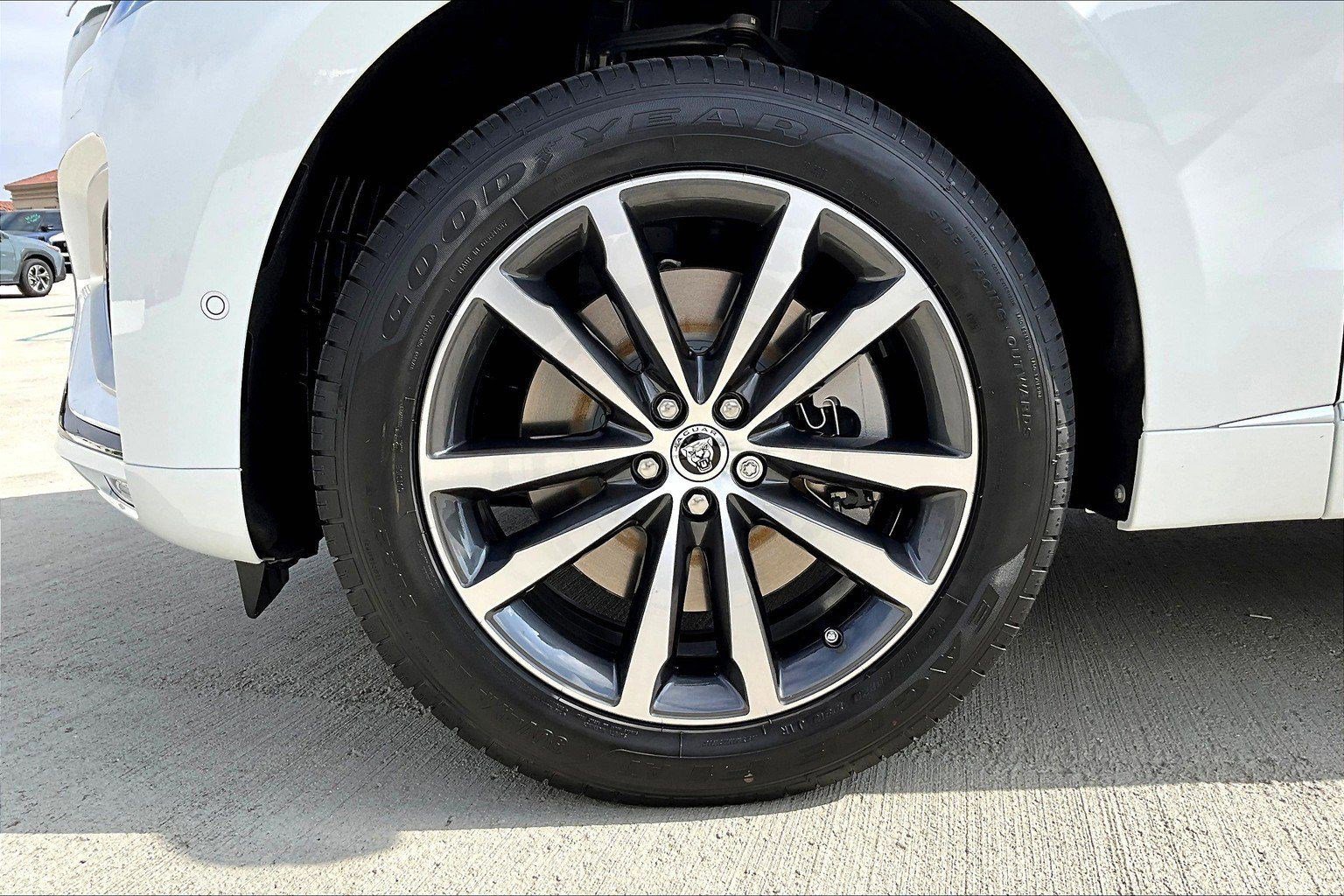 New 2026 Jaguar F-PACE R-Dynamic S image 6