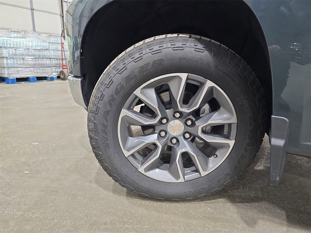 New 2026 Chevrolet Silverado 1500 LT w/ All Star Edition Plus image 32