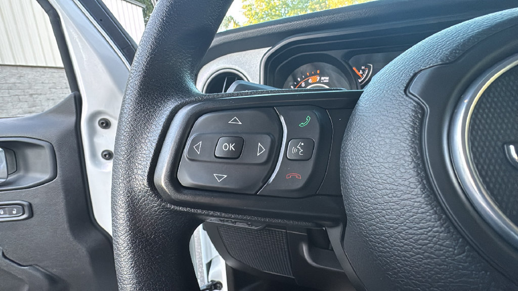 Used 2025 Jeep Wrangler Sport AWD/4WD image 20