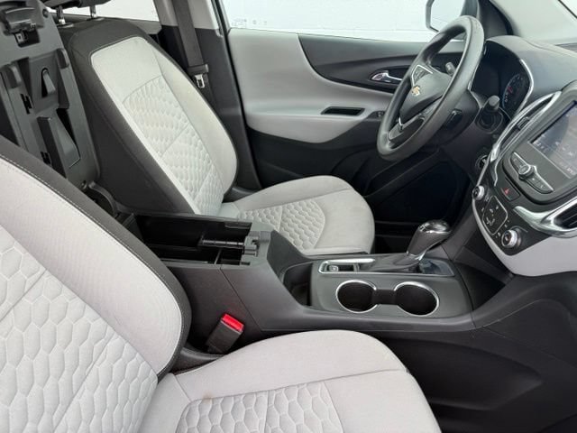 Used 2021 Chevrolet Equinox LS w/ LS Convenience Package FWD image 15