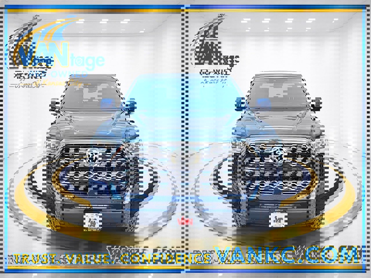 Used 2023 Toyota Tundra Platinum image 2