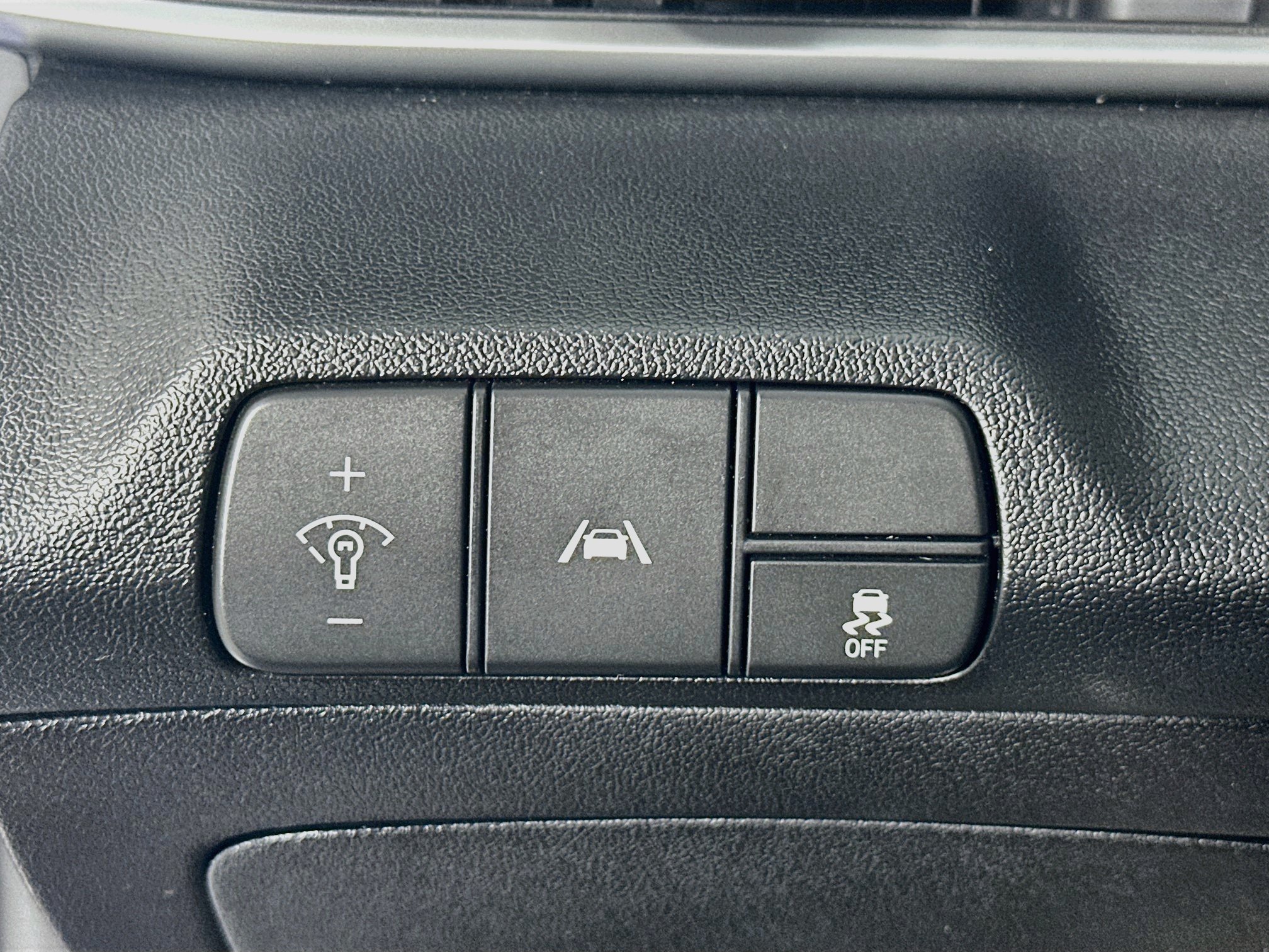 Used 2023 Hyundai Elantra SEL w/ Convenience Package FWD image 12
