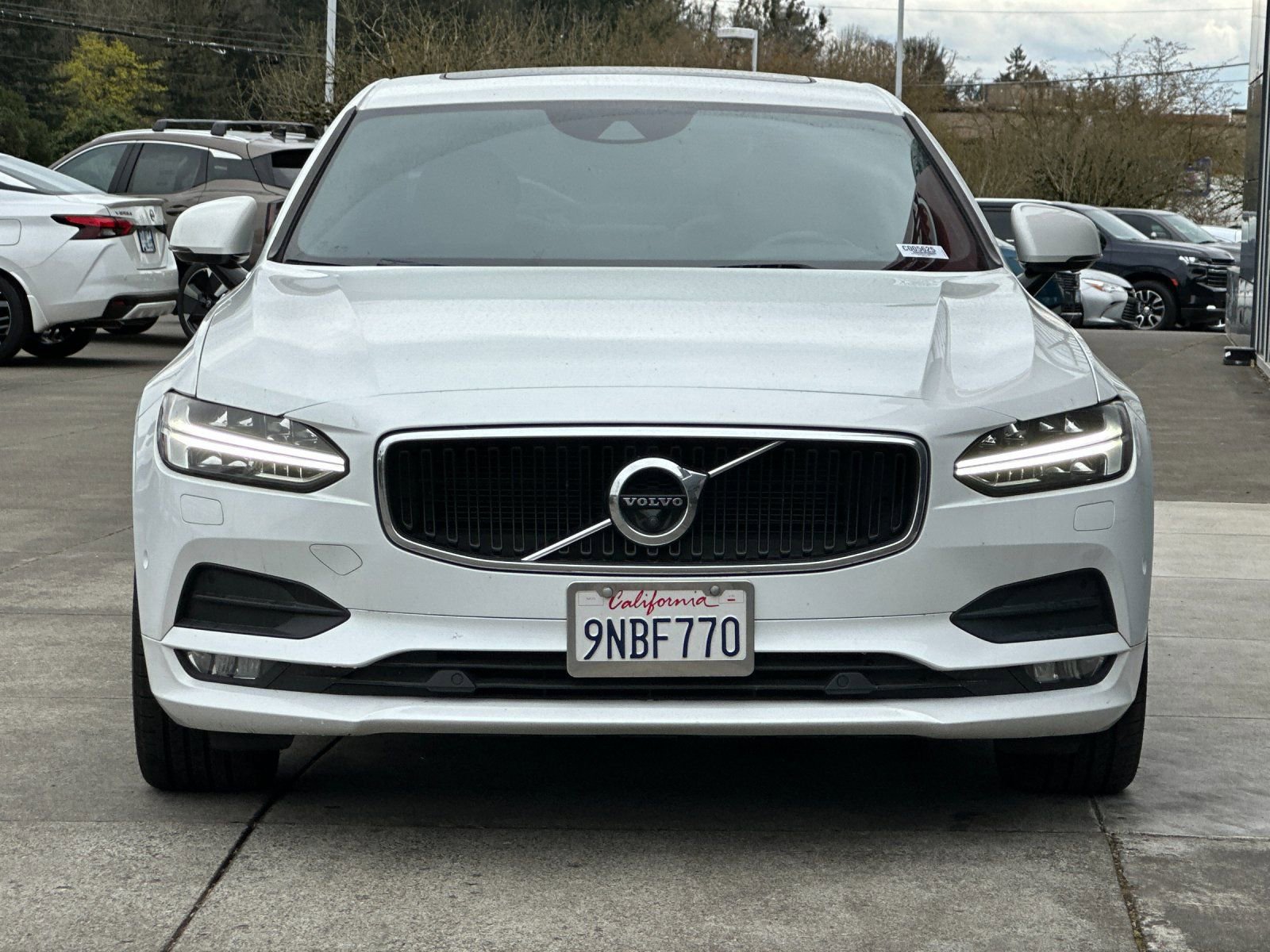Used 2017 Volvo S90 T6 Momentum w/ Vision Package image 8