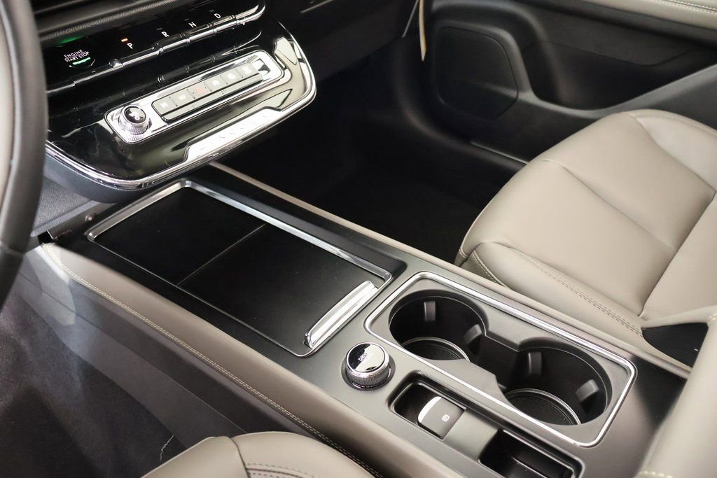 New 2026 Lincoln Corsair Premiere image 9