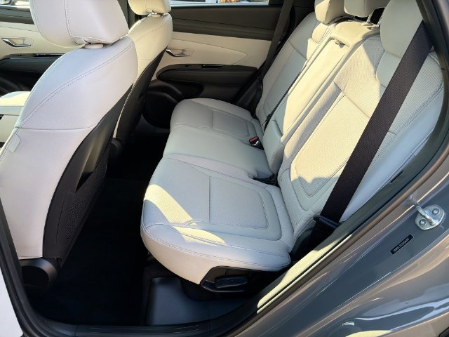 New 2025 Hyundai Tucson Limited AWD/4WD image 28