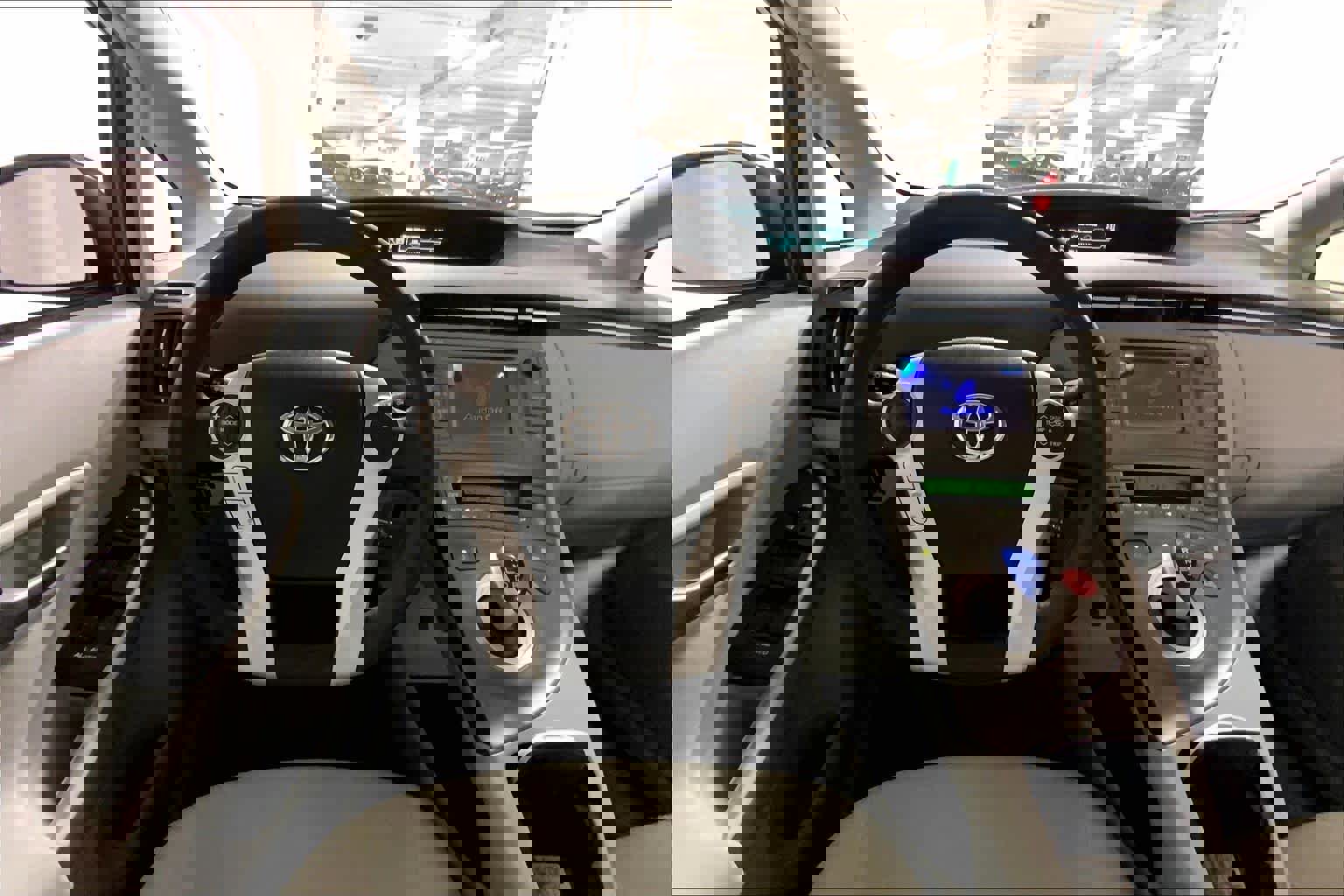 Used 2012 Toyota Prius Two FWD image 5