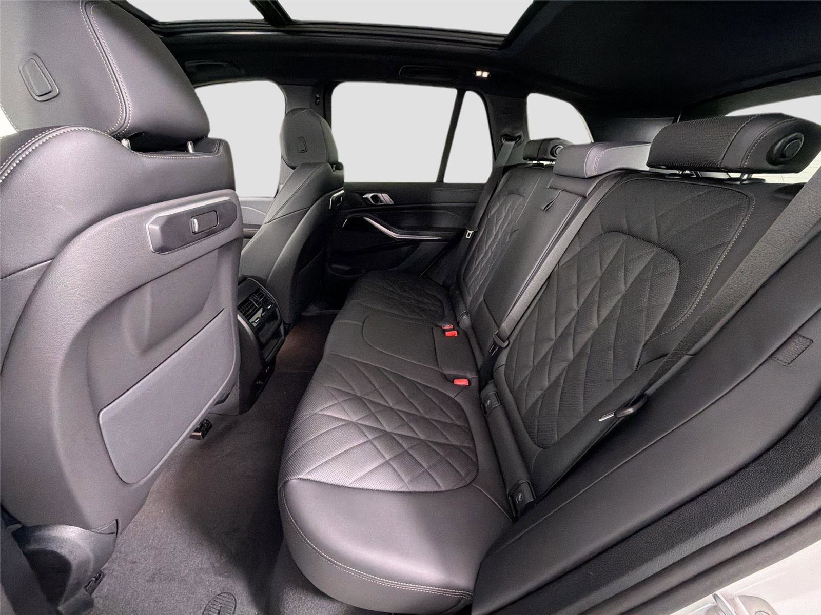 New 2026 BMW X5 sDrive40i RWD image 26