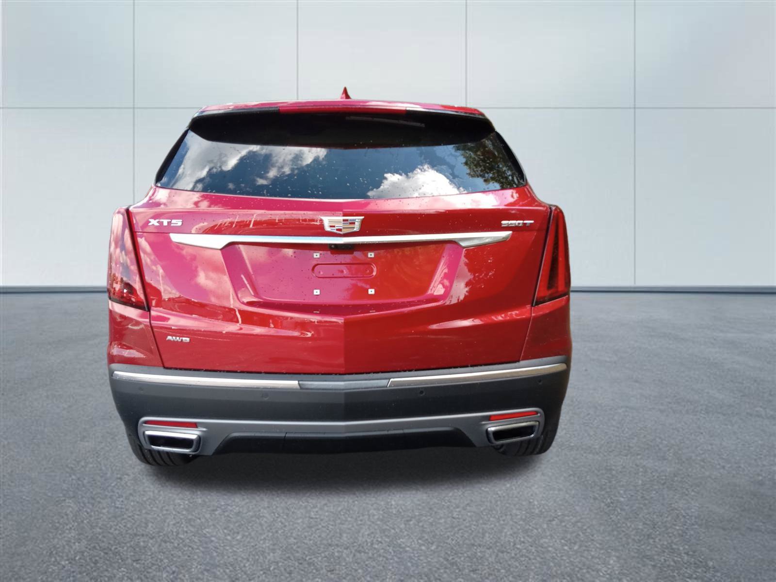 New 2026 Cadillac XT5 Premium Luxury w/ Driver Assist Package AWD/4WD image 4