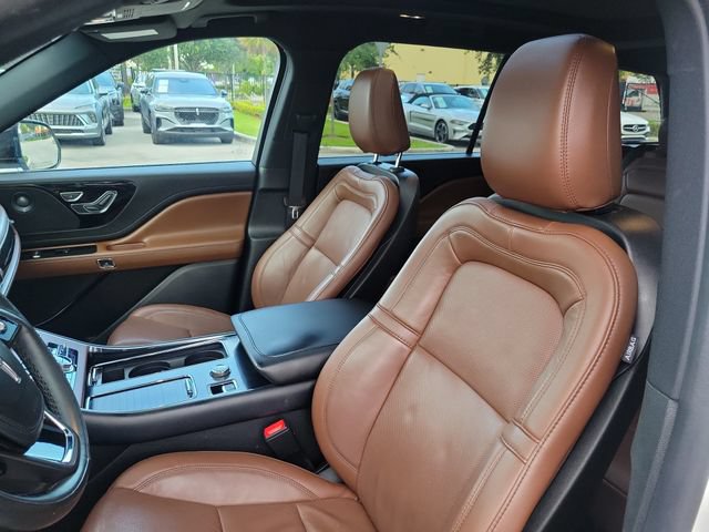 Certified 2023 Lincoln Aviator Reserve w/ Elements Package Plus RWD image 11