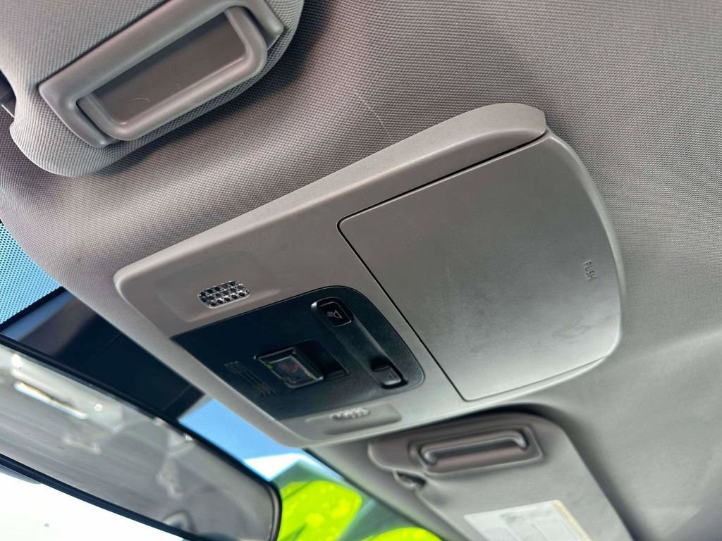 Used 2024 Toyota Camry SE FWD image 30