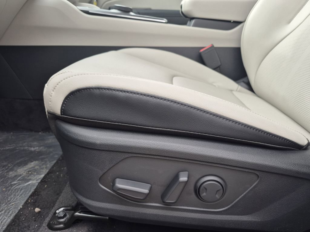 New 2026 Kia Sportage EX image 11