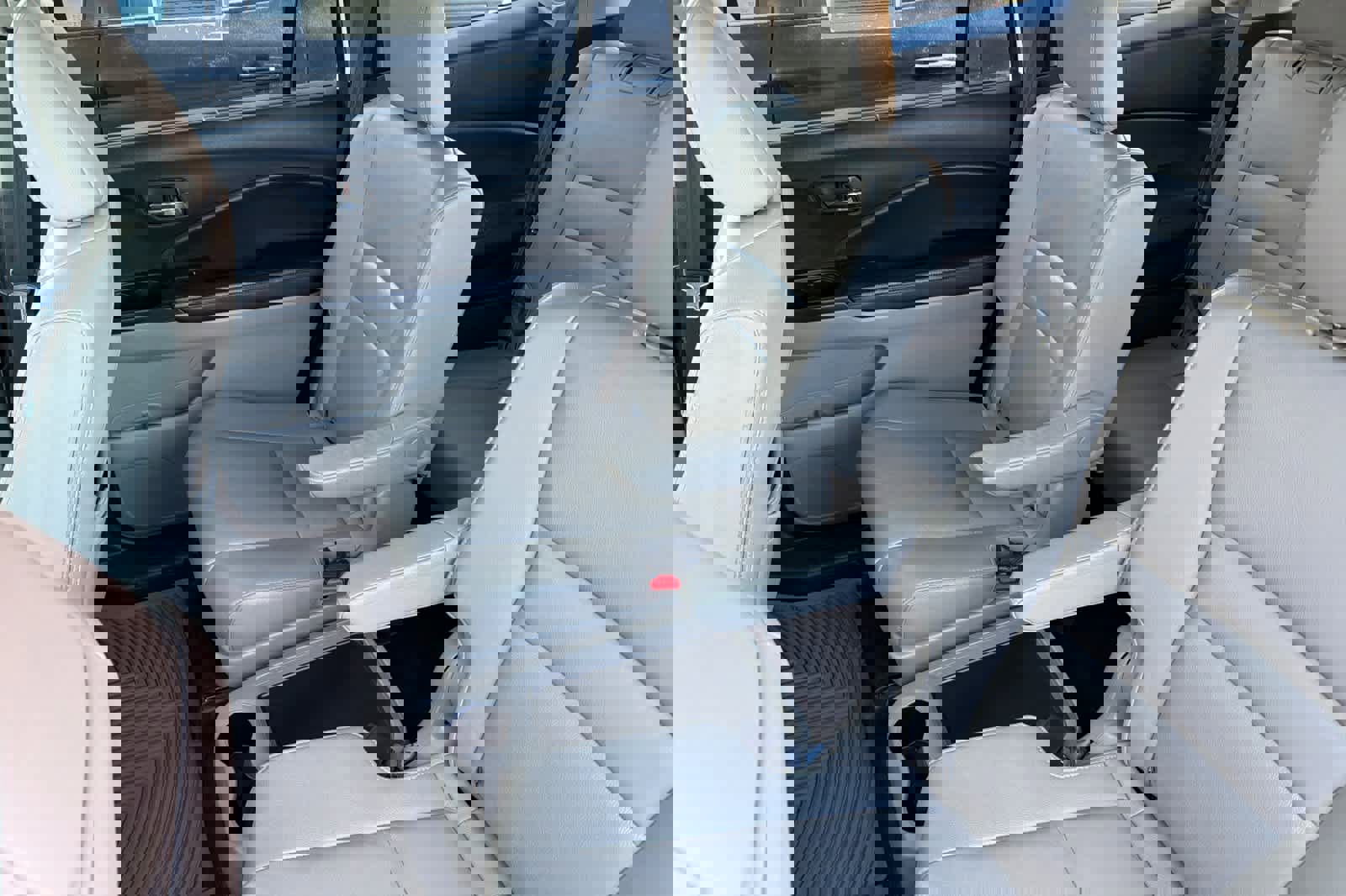 Certified 2019 Honda Pilot Touring image 4