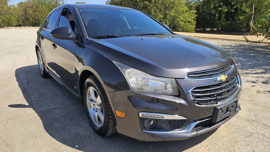 Used 2015 Chevrolet Cruze LT w/ RS Package FWD image 1