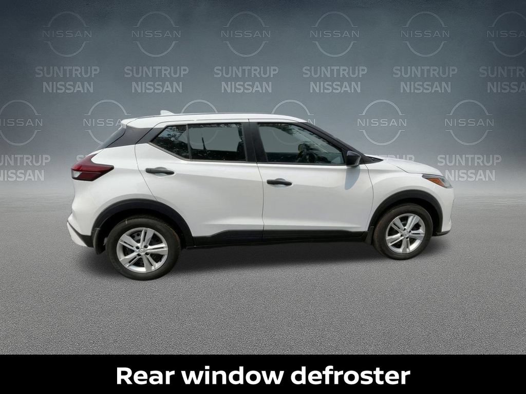 Certified 2025 Nissan Kicks Play S FWD image 11