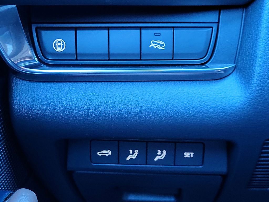 Used 2020 MAZDA CX-30 Premium image 28