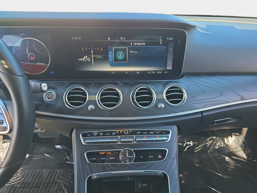 Used 2020 Mercedes-Benz E 350 Sedan image 23