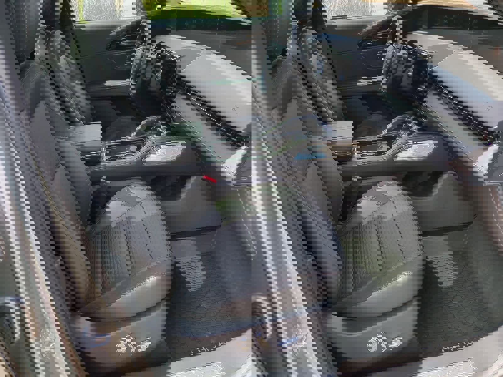 Used 2024 Lincoln Nautilus Reserve w/ Equipment Group 202A image 23