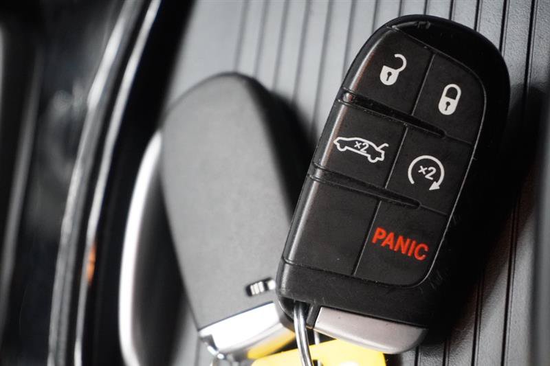 Used 2017 Chrysler 300 S w/ Safetytec Plus Group RWD image 22