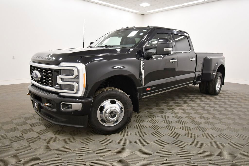 Used 2023 Ford F350 Limited w/ FX4 Off-Road Package AWD/4WD image 2