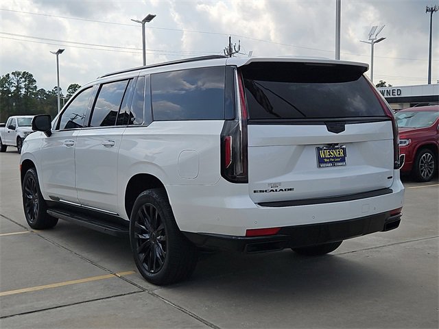 Used 2023 Cadillac Escalade ESV Premium Luxury image 14