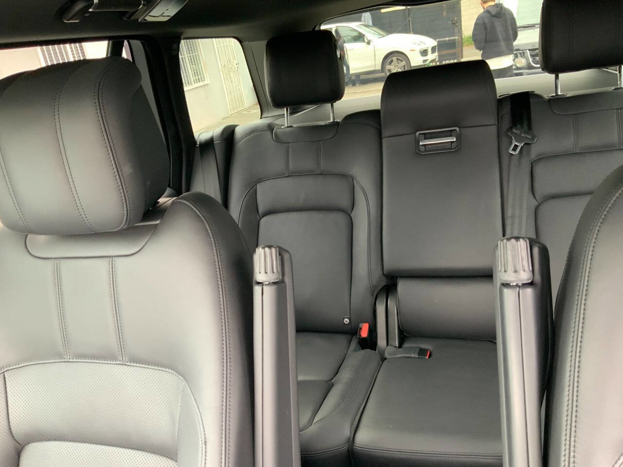 Used 2020 Land Rover Range Rover HSE AWD/4WD image 18