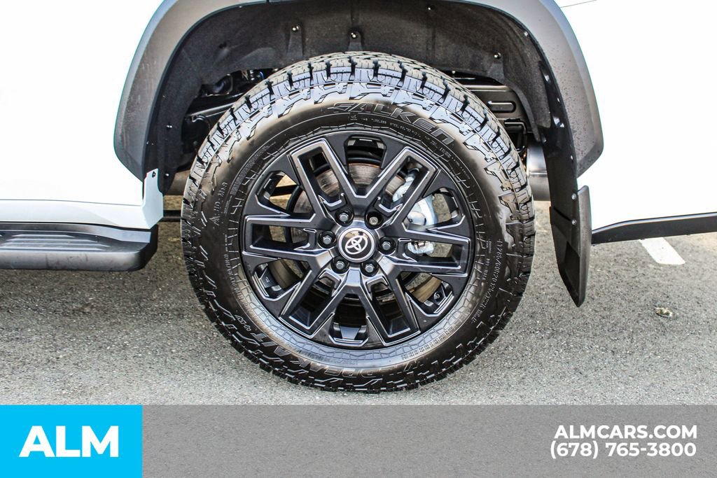 Used 2025 Toyota Sequoia Limited AWD/4WD image 16