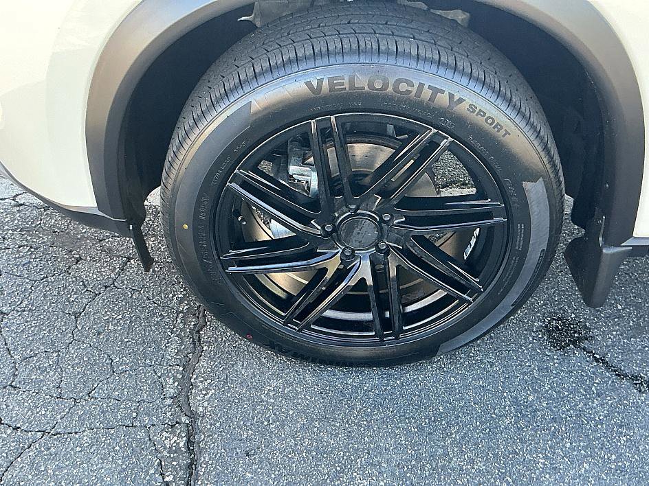 Certified 2023 Nissan Rogue SV image 7