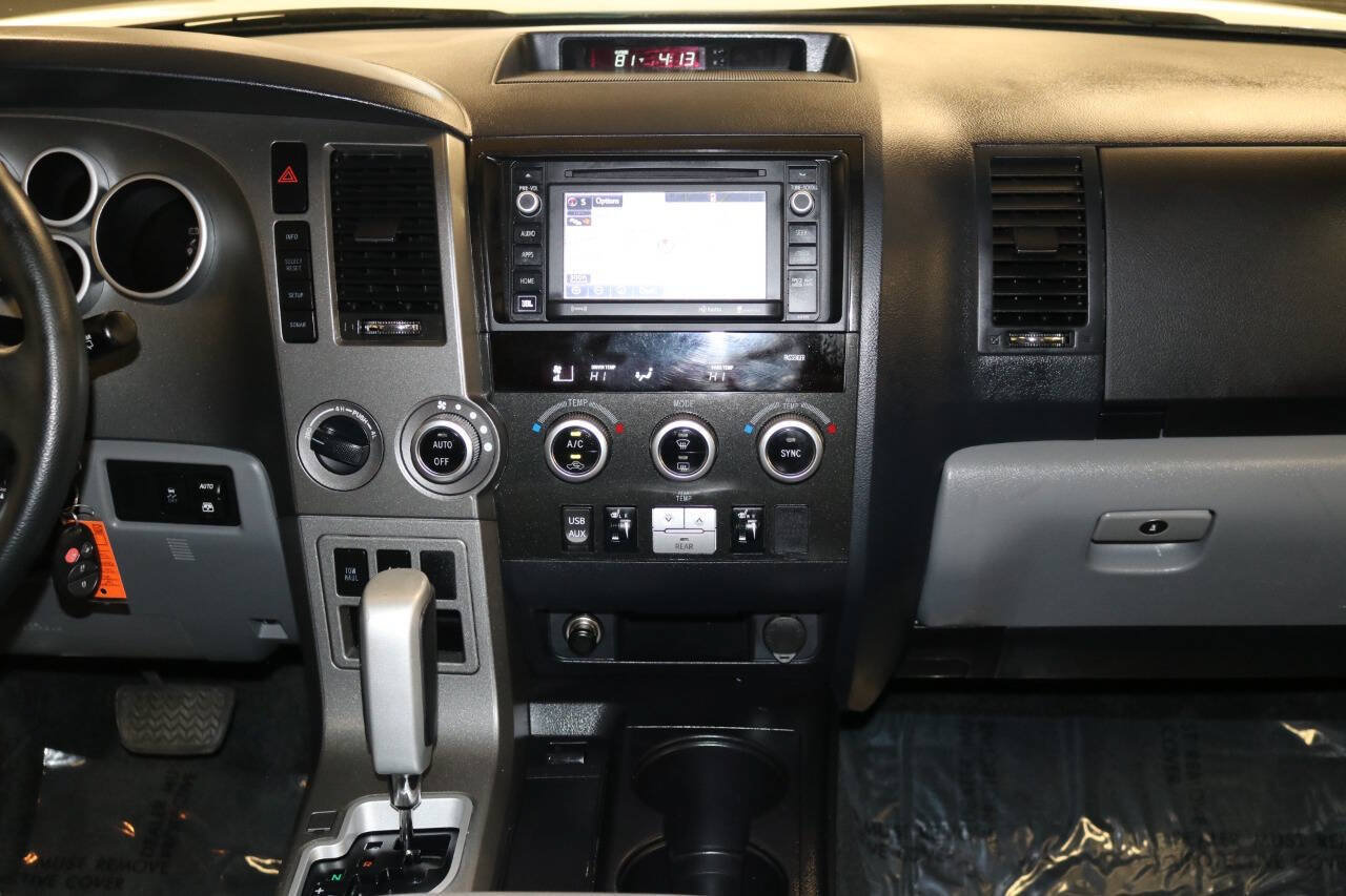 Used 2017 Toyota Sequoia Limited w/ Safety & Convenience Package AWD/4WD image 23