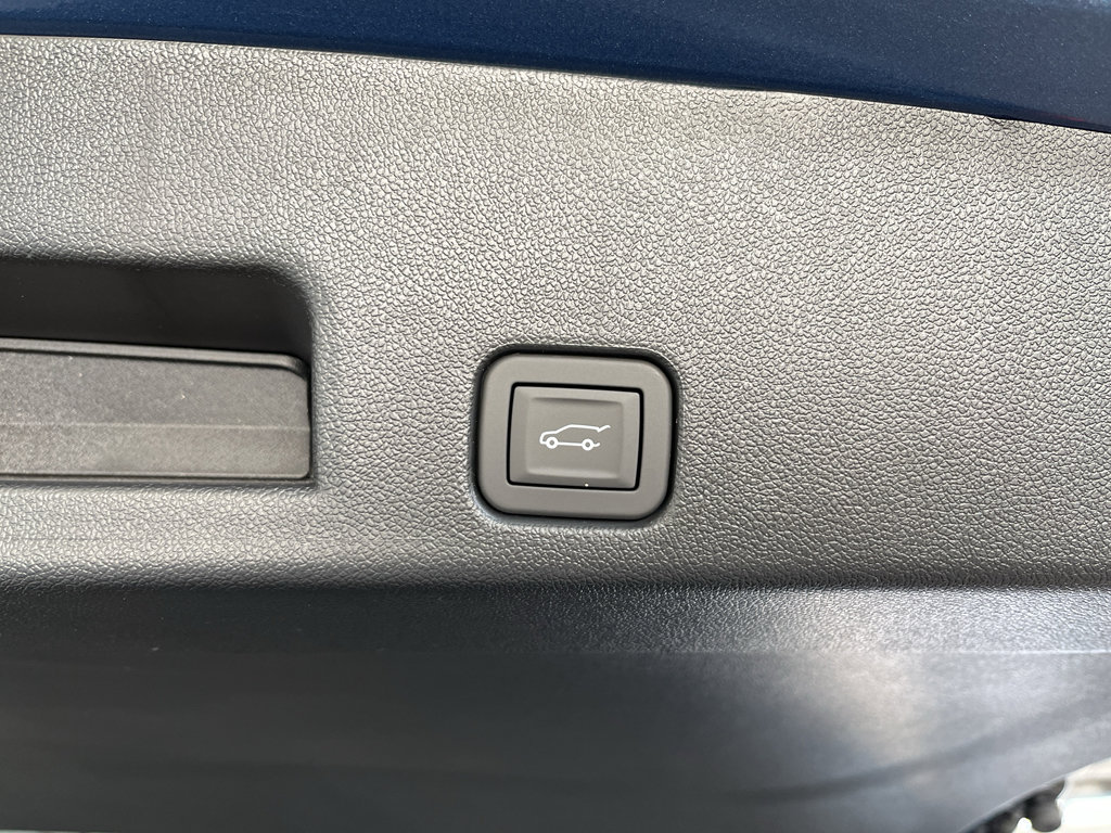 New 2026 Chevrolet Traverse LT FWD image 10