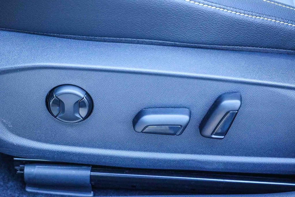 New 2026 Volkswagen Jetta SE FWD image 32