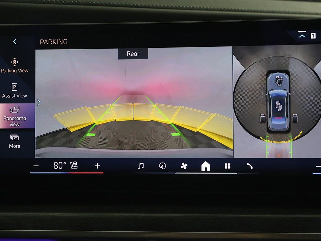 Used 2025 BMW i7 xDrive60 w/ Premium Package image 52