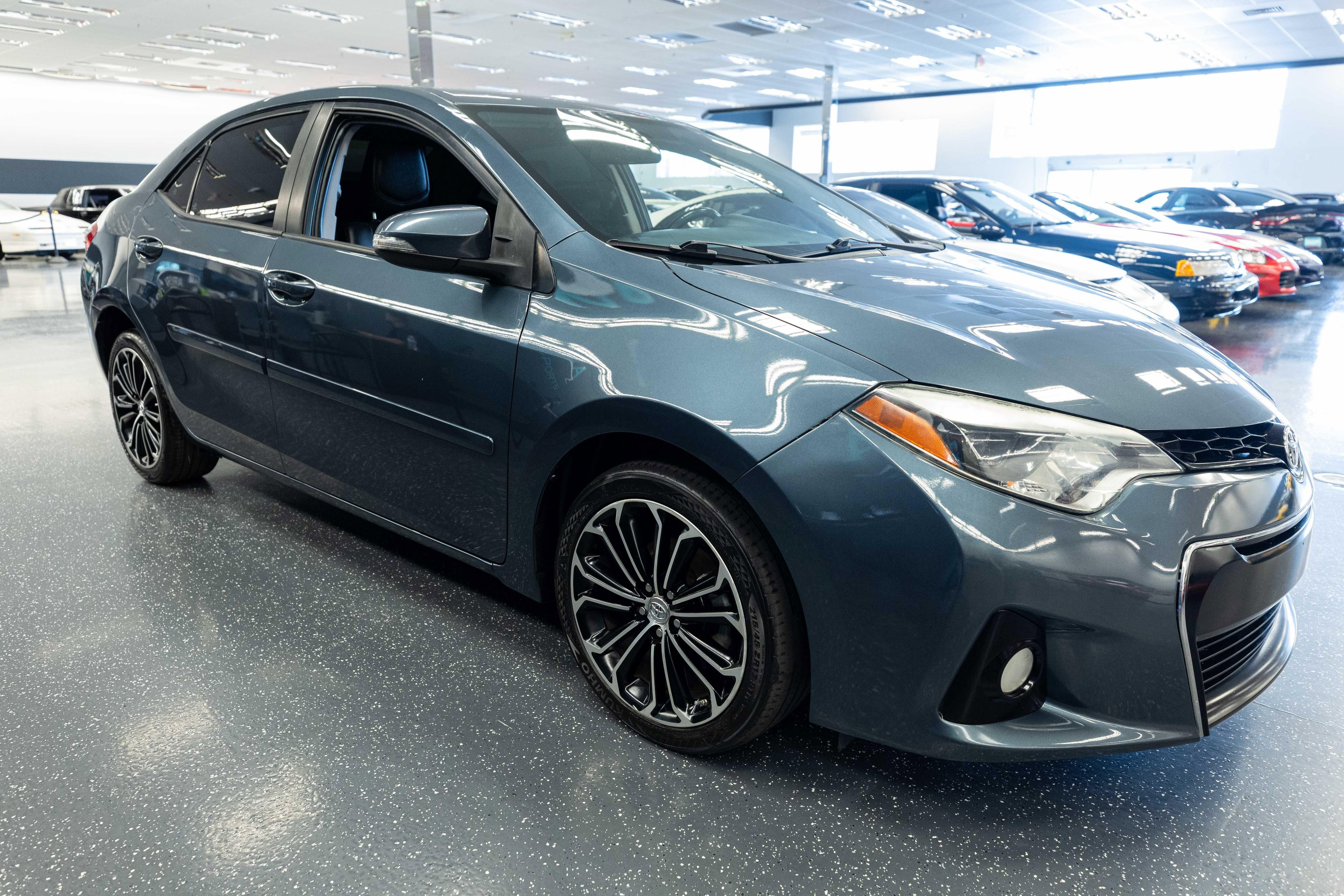 Used 2016 Toyota Corolla S w/ Body Protection Package #1 FWD image 4