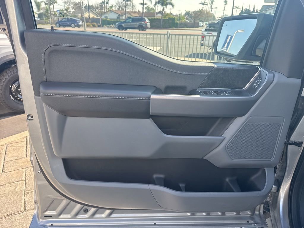 Used 2025 Ford F150 Lightning XLT image 14