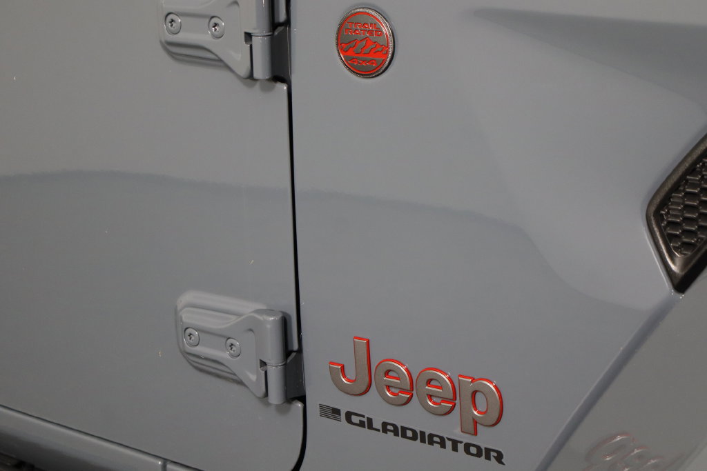 Used 2026 Jeep Gladiator Rubicon w/ Safety Group AWD/4WD image 43