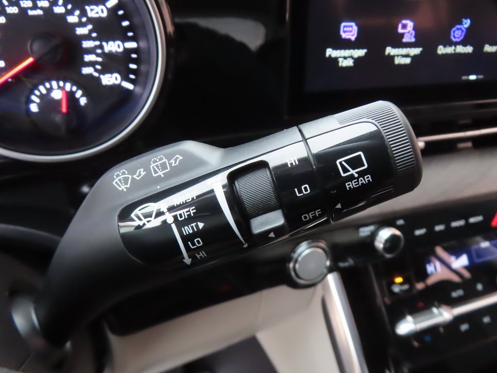 Certified 2024 Kia Carnival EX image 24