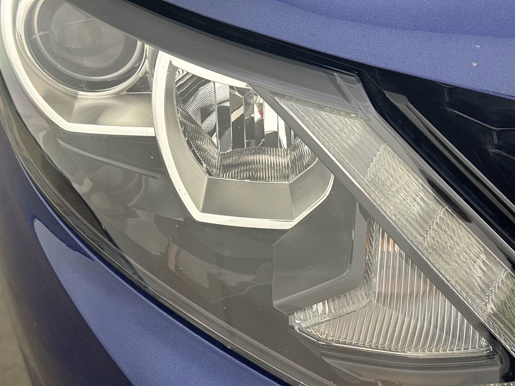 Used 2018 Nissan Rogue Sport S w/ S Appearance Package FWD image 35