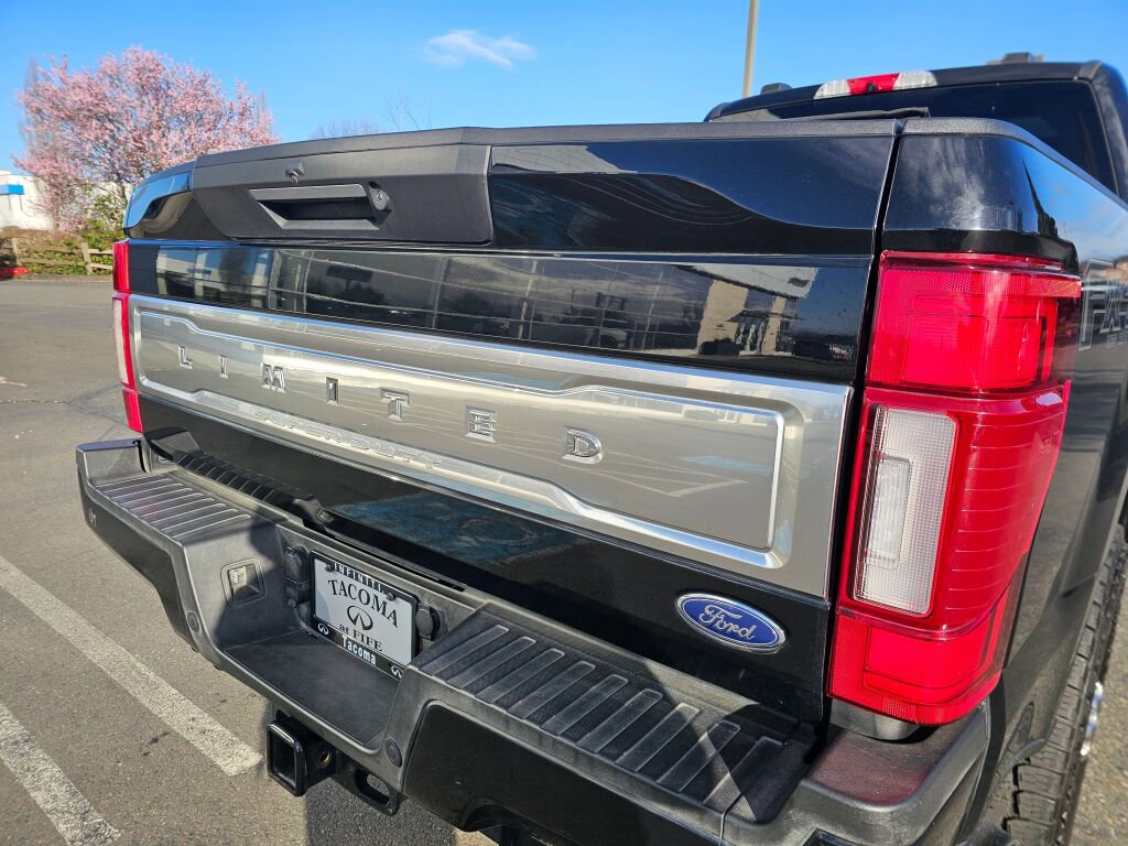 Used 2021 Ford F350 Limited w/ FX4 Off-Road Package image 19