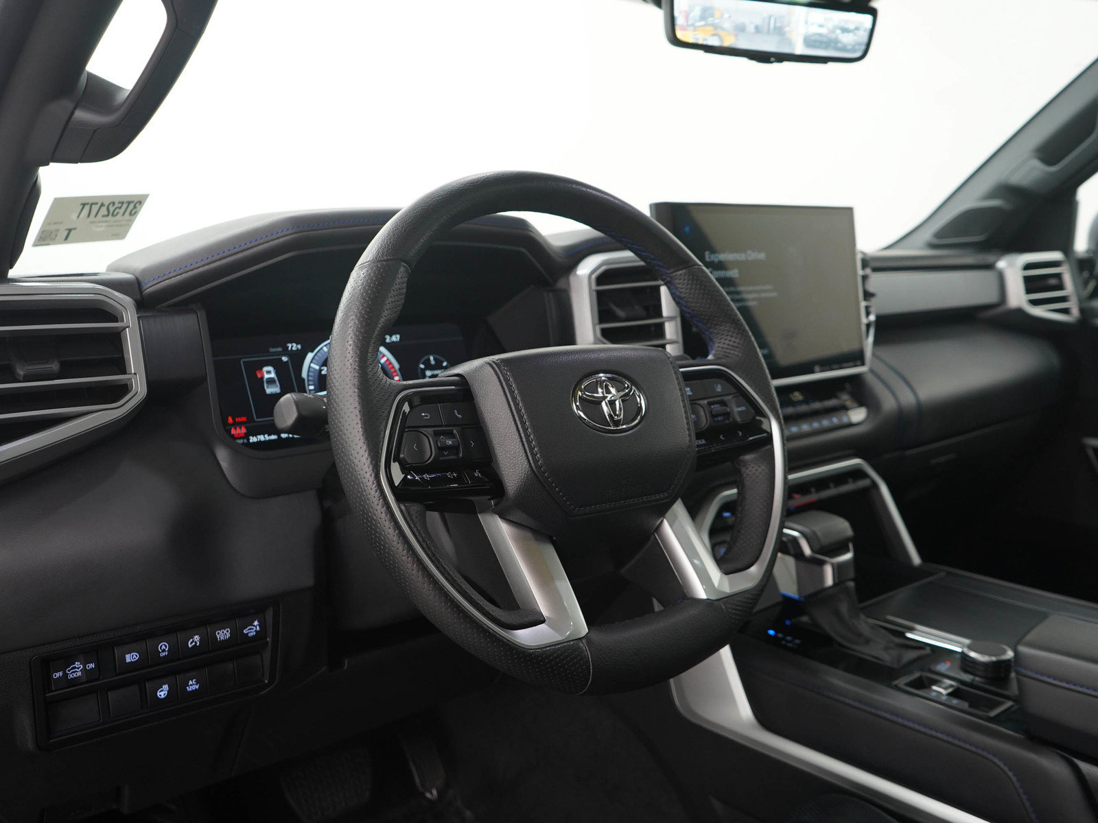 Used 2023 Toyota Tundra Platinum AWD/4WD image 27
