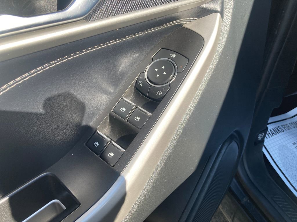 Used 2022 Ford Explorer XLT w/ Equipment Group 202A image 14