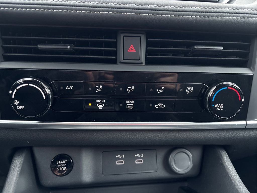 Certified 2025 Nissan Rogue S image 28