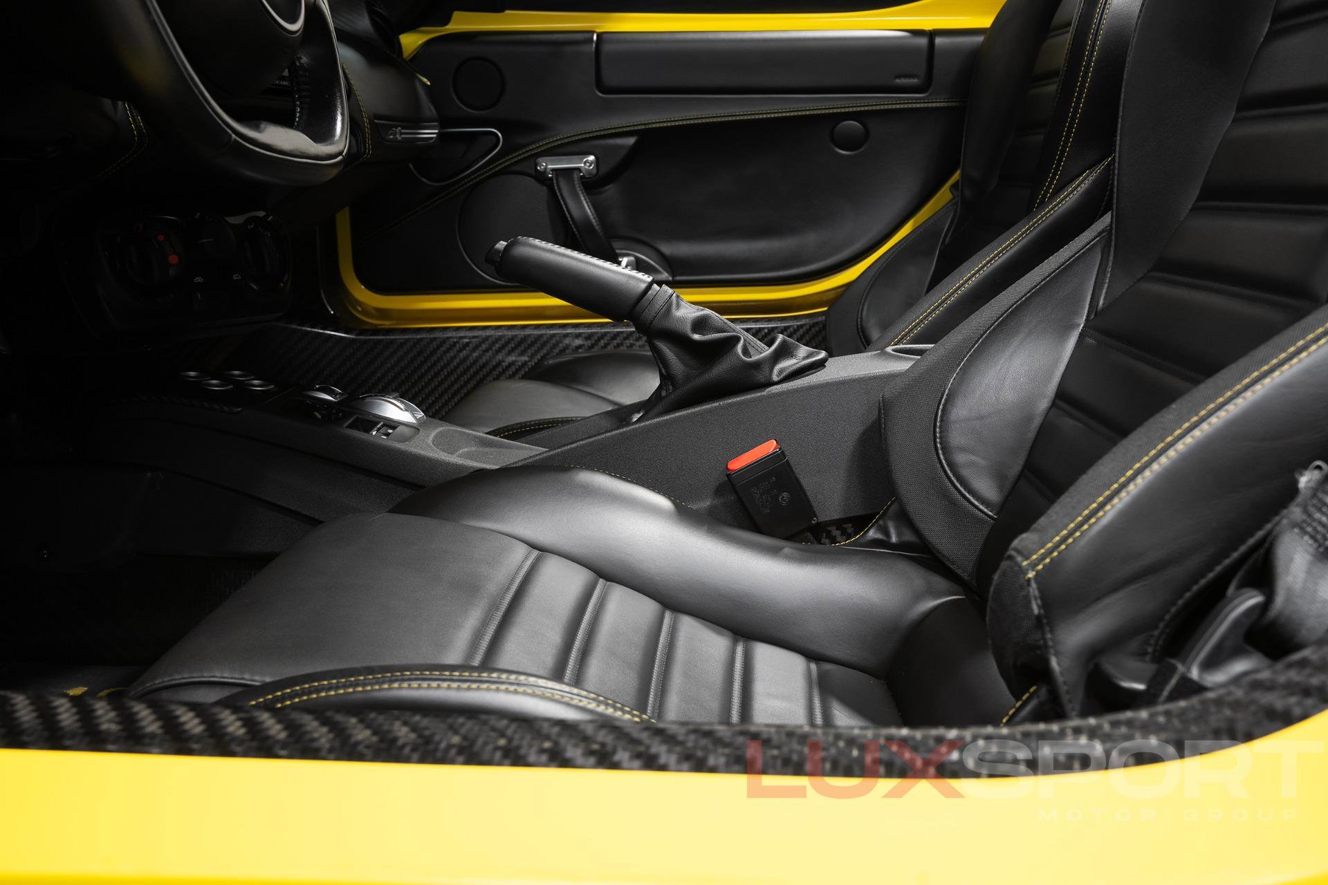 Used 2016 Alfa Romeo 4C Spider RWD image 25