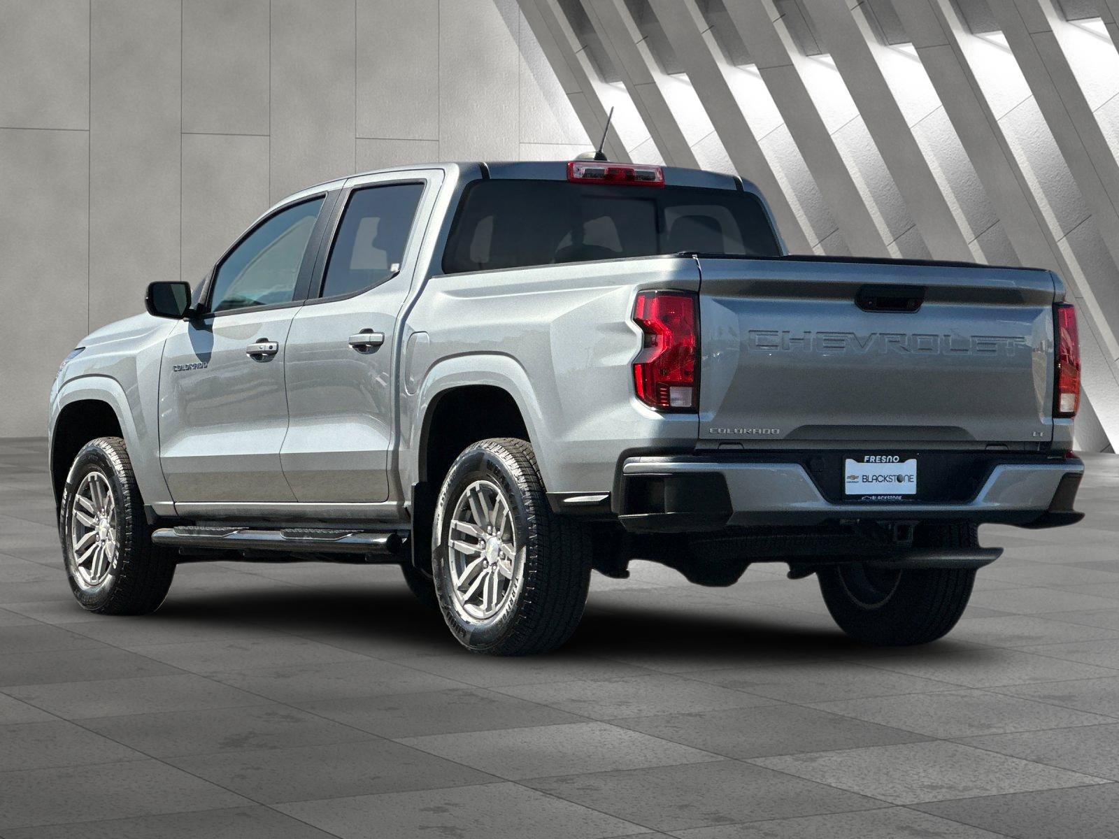 Used 2024 Chevrolet Colorado LT w/ LT Convenience Package RWD image 6