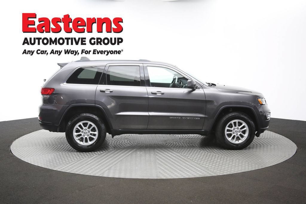 Used 2020 Jeep Grand Cherokee Laredo AWD/4WD image 43