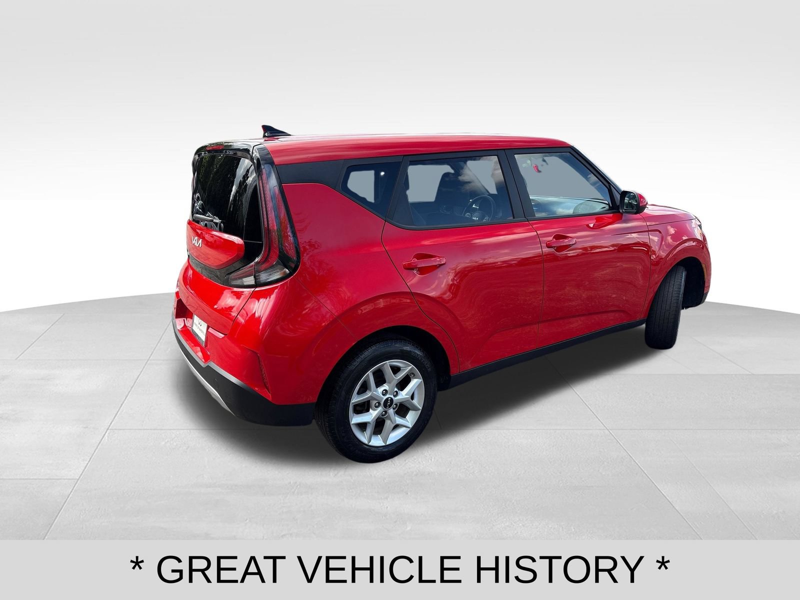 Used 2025 Kia Soul LX w/ LX Technology Package FWD image 5