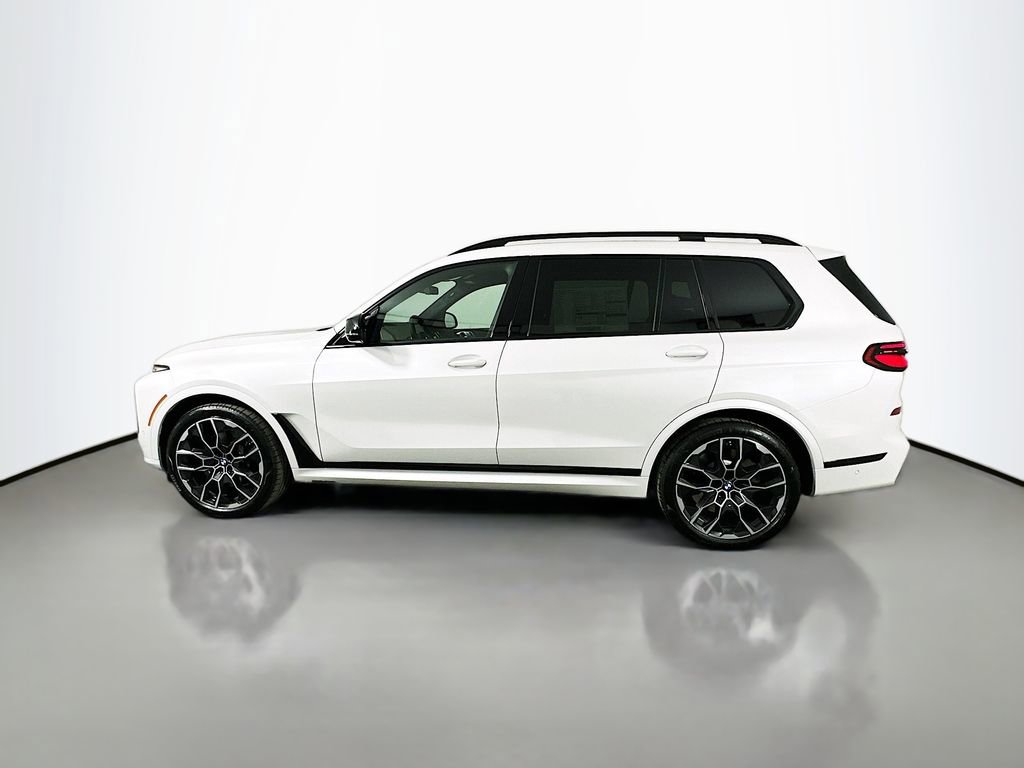 New 2026 BMW X7 M60i image 8