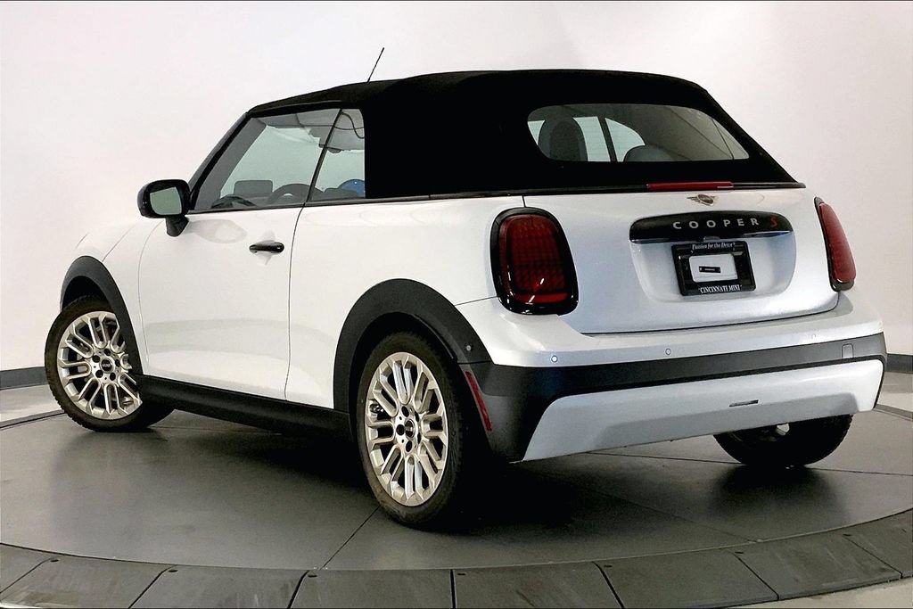 Used 2026 MINI Cooper S FWD image 10